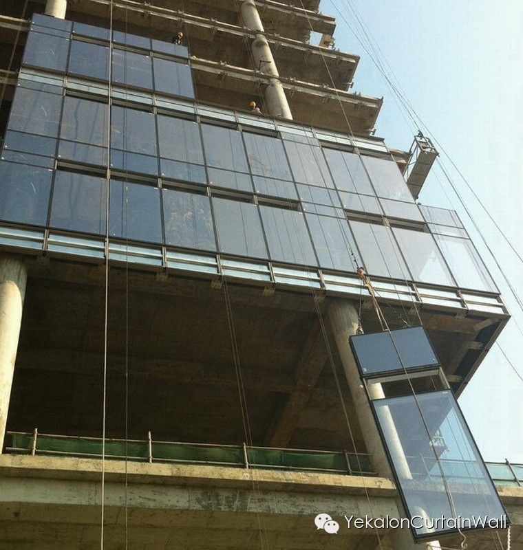 Decoding the lifting process of Unitized Curtain Wal